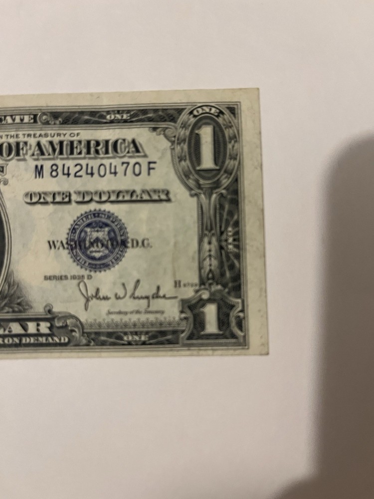 1935-D $1 Silver Certificate Blue Seal Off Center Mis-Cut Error Note