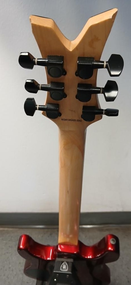 DEAN GUITARS VENDETTA (P06034009)