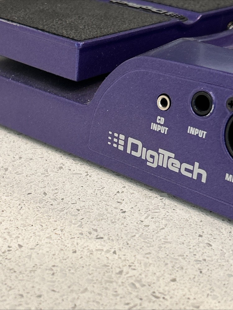 DigiTech Vocal 300 Vocal Multi-Effects Complete Box