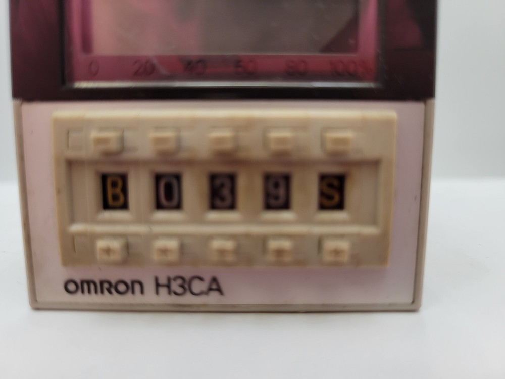Omron H3CA-A Solid State Timer Plug-In SPDT 3-Digit Display 3A 24-240V 11-Pin