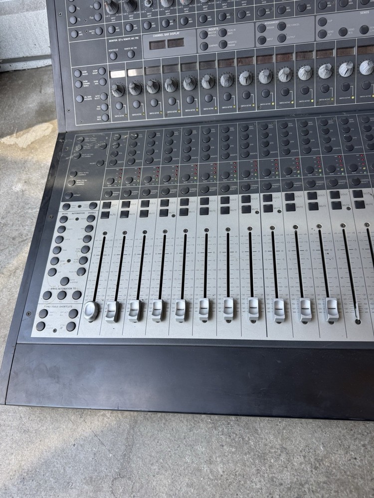 Digidesign Focusrite MC124 Control24 Protools Professional Mixer Console WORKS!