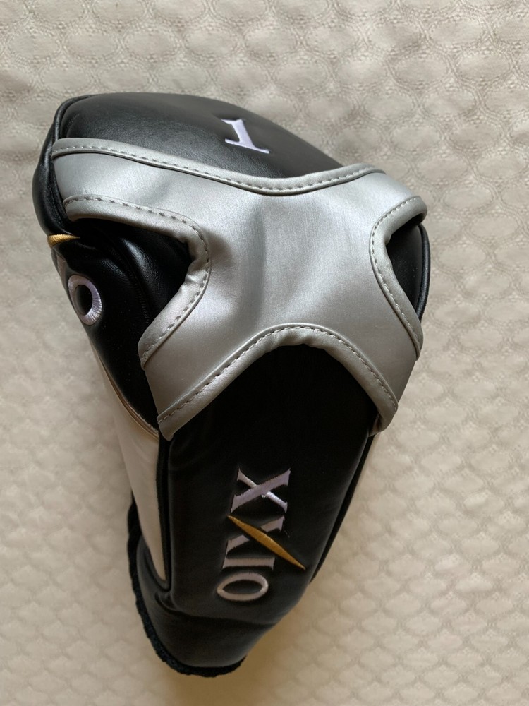 XXIO Driver Headcover Black/White