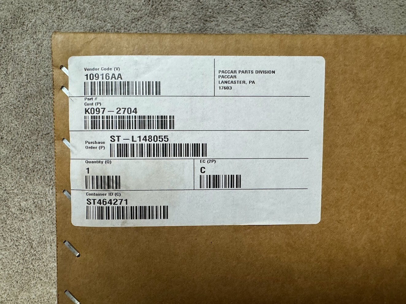 Kenworth W900 T800 Battery Box Cover K0972704 K097-2704