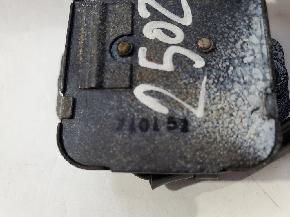 1988 Toyota Celica OEM 89441-32010 Sensor Deceleration Control Module