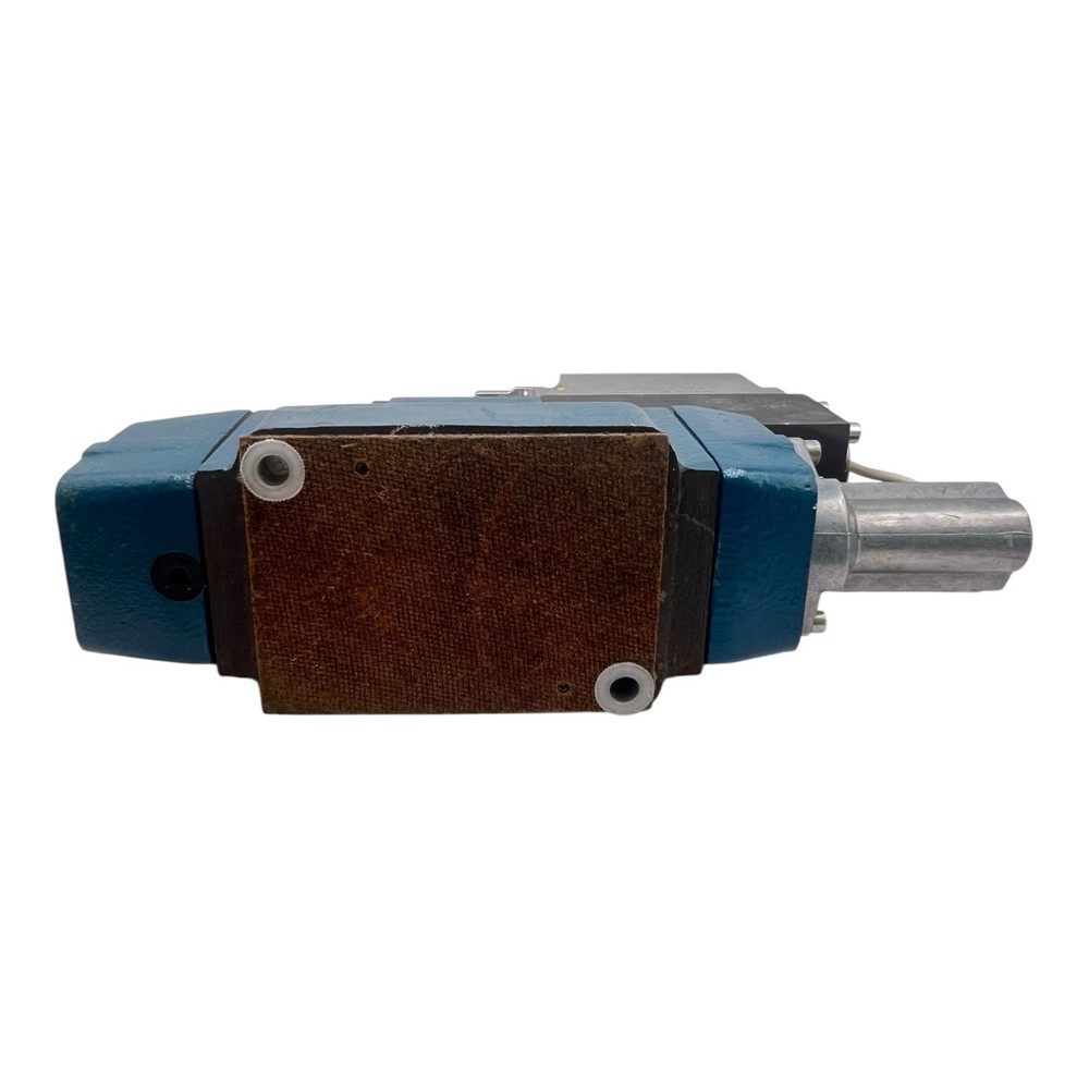 BOSCH 0 811 404 250 directional control valve