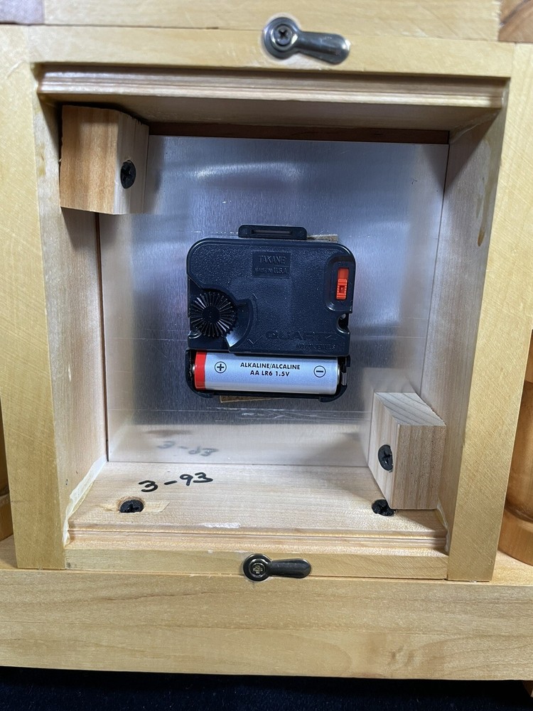 Vintage Handcrafted Mantel Clock by Leisure Time