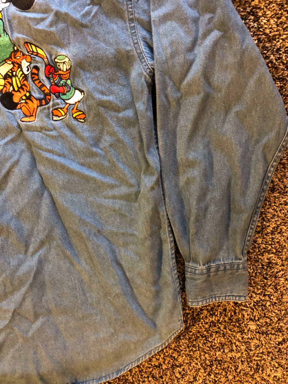 Vintage Disney Mickey Inc Button Blue Denim Shirt Embroidered Sports Size Small