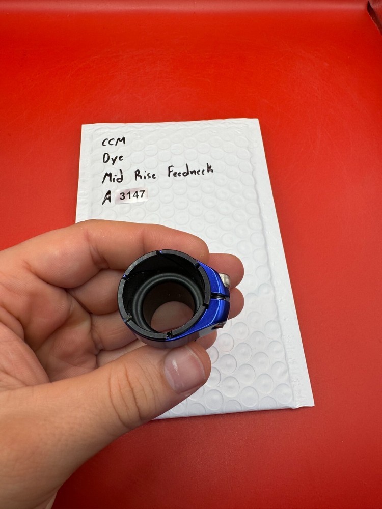 CCM Dye Mid Rise Feedneck