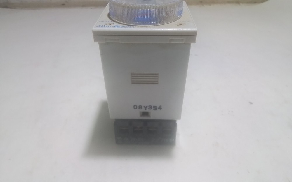 Allen Bradley 700-HRS42TA17 Series C Multi-Function Timing Relay (TR128)