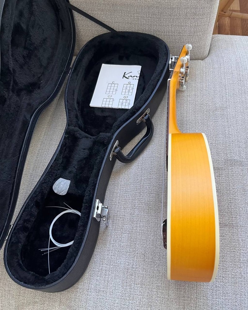 Kamoa Soprano Ukulele Pineapple Yellow Model E3-P