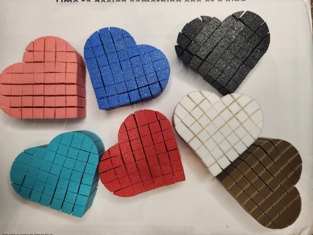 3d printed fidget pixel heart