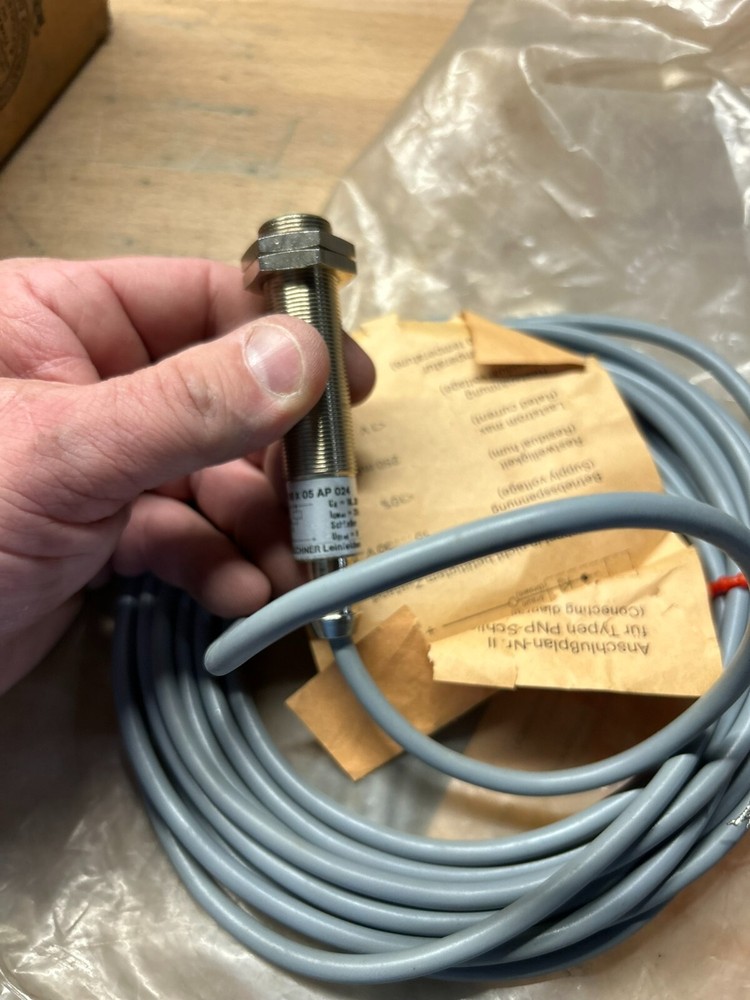 TEKNIC EUCHNER EGT 18X05 AP 024 INDUCTIVE PROXIMITY SWITCH-NEW