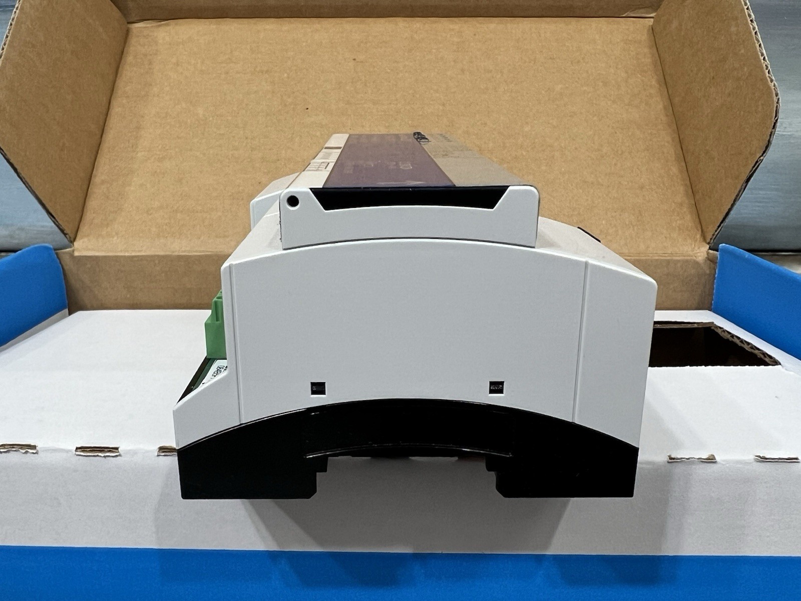 Lutron HomeWorks QS LQSE-4S8-120-D Switching Power Module - ( PRICE FOR 1 UNIT