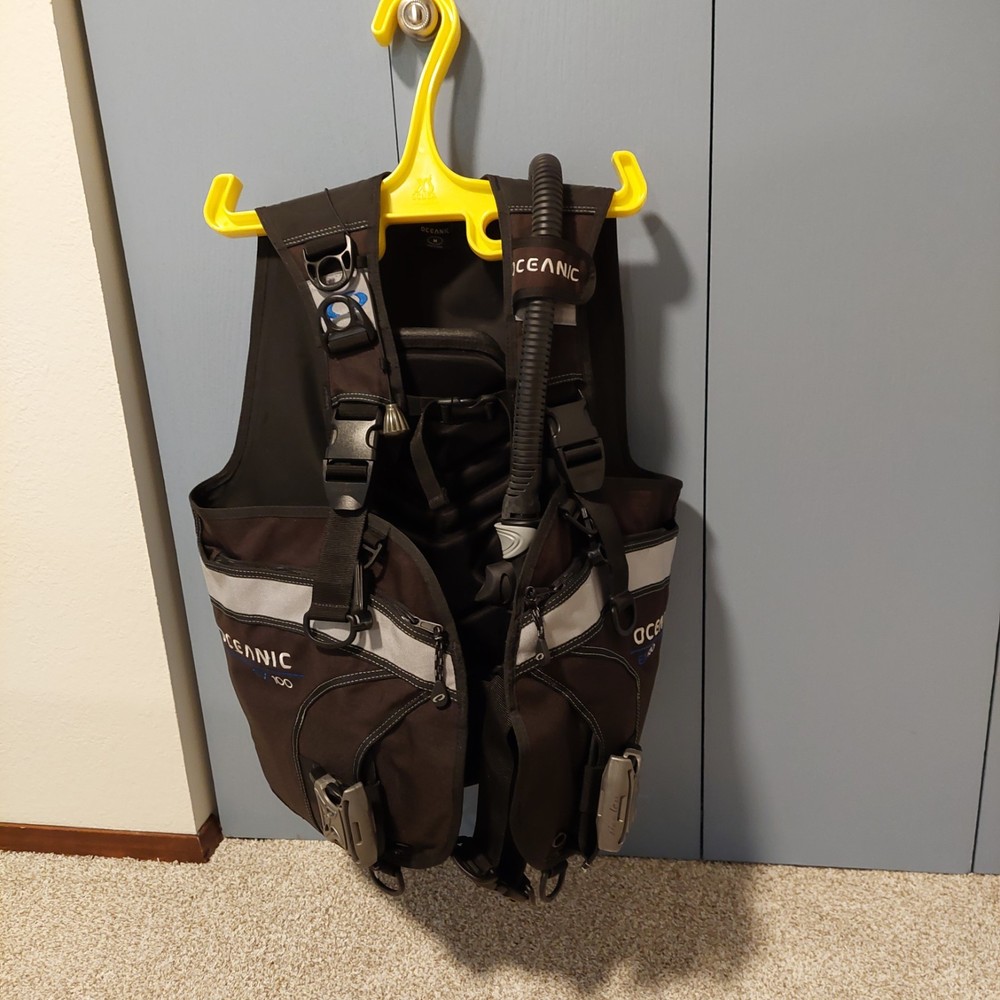 Oceanic EX100 BCD Buoyancy Compensator Vest