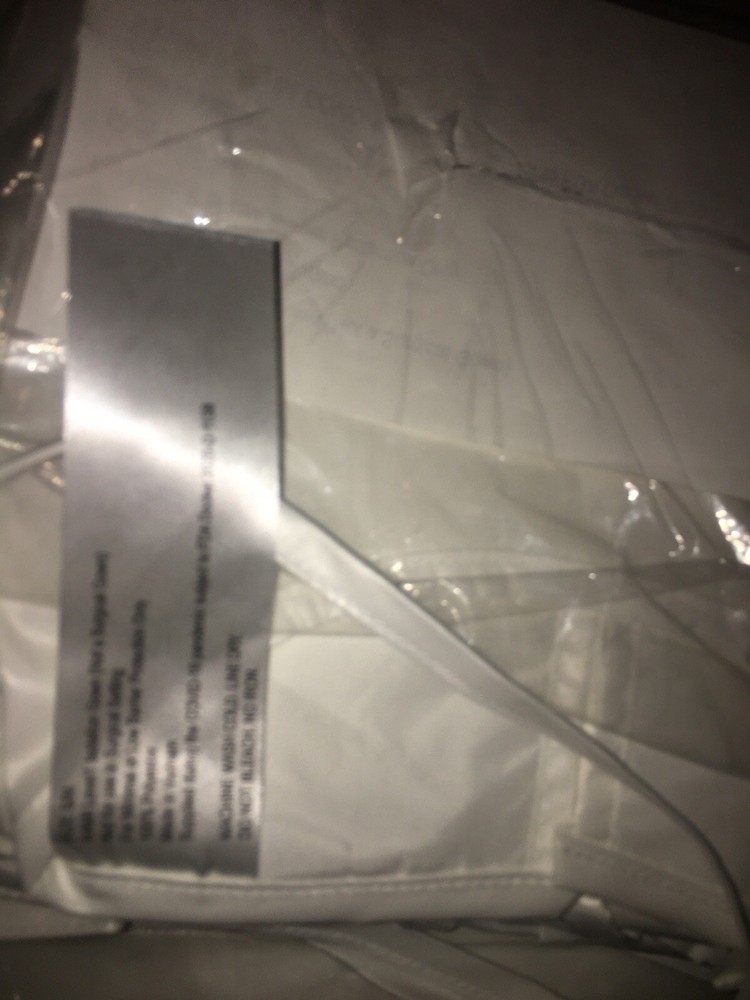 Medical Isolation Gowns Small/Medium 5pc Pack