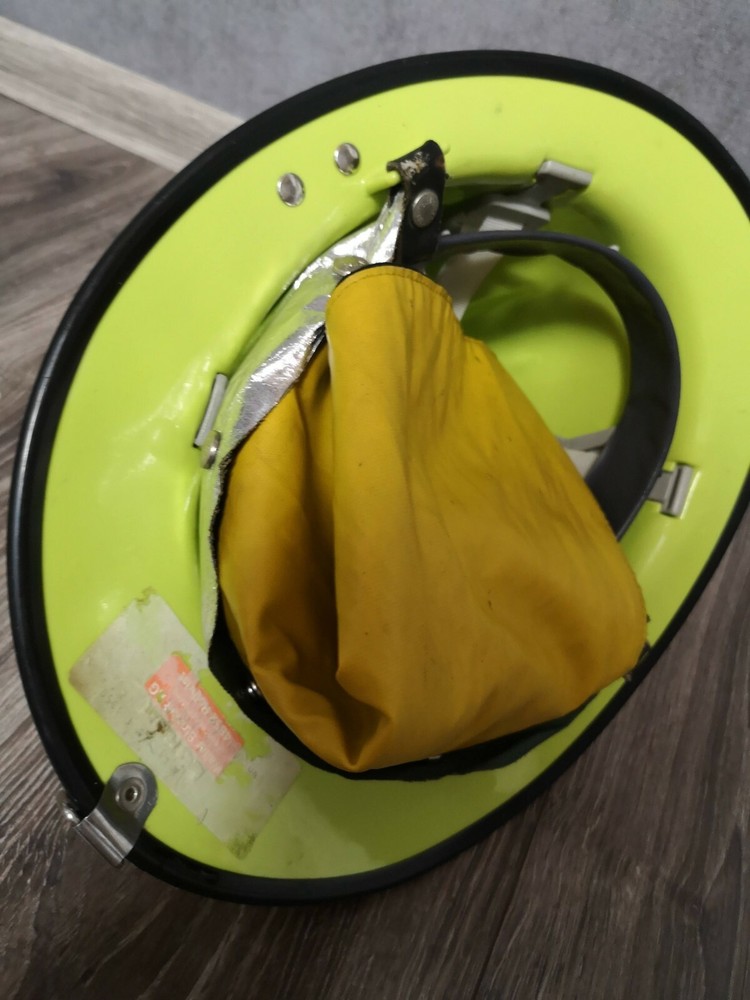 fire helmet + flashlight №2