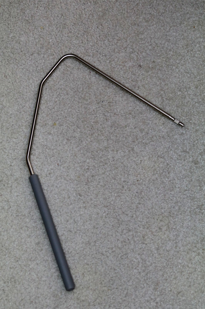 Bernina 820 Computerized Sewing Machine with Accessories!!