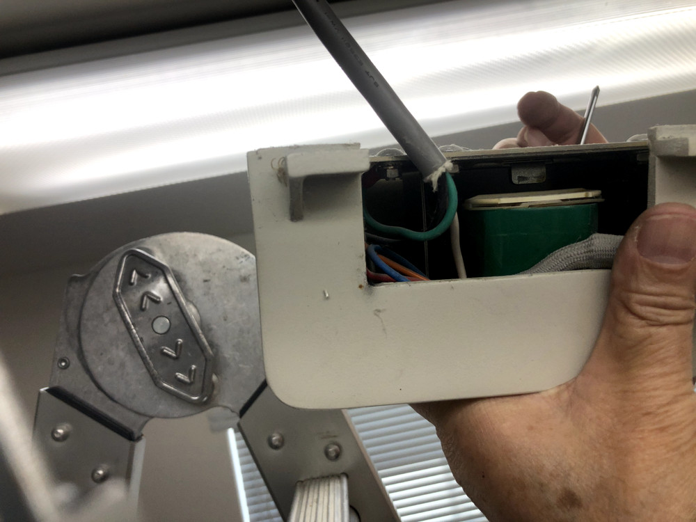 A-Dec Dental Ceiling Mount Light - single Trak, full functional