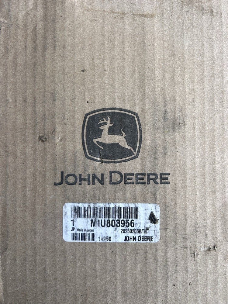 MIU803956 John Deere New In Box Starter