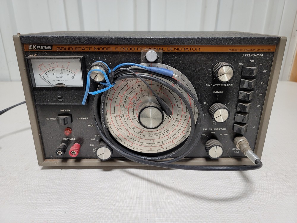 B&K Precision Solid State Model E-200D RF Signal Generator