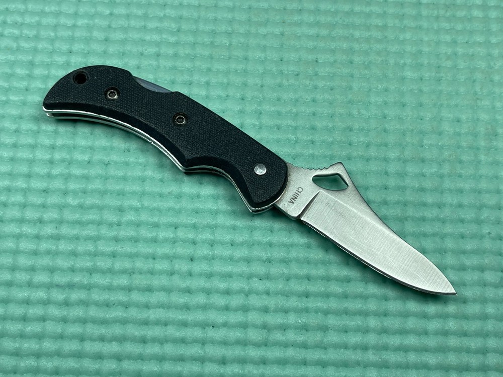 Meyerco Mini Folding Pocket Knife Keychain 440 Stainless Black