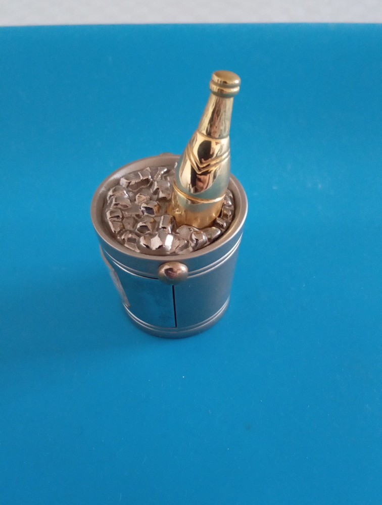 Novelty Miniture Clock