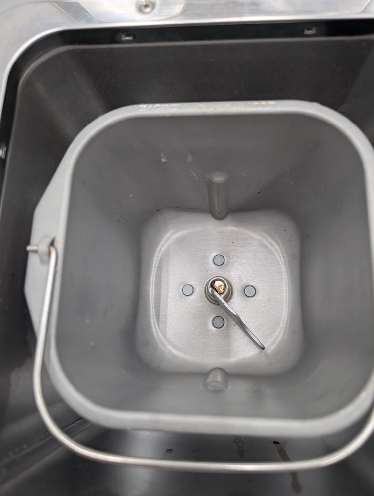 MK Mister Loaf Bread Machine HB310