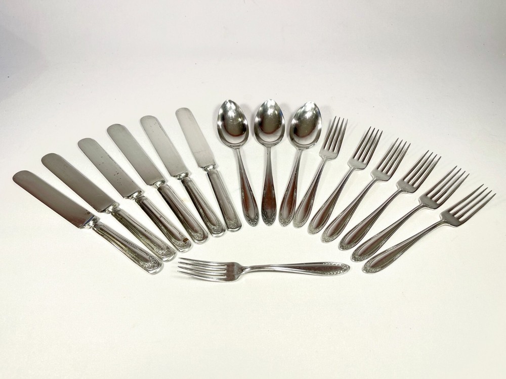 Vintage, Oneida Community 1916, Silver Plate Flatware Set, Modjeska Pattern