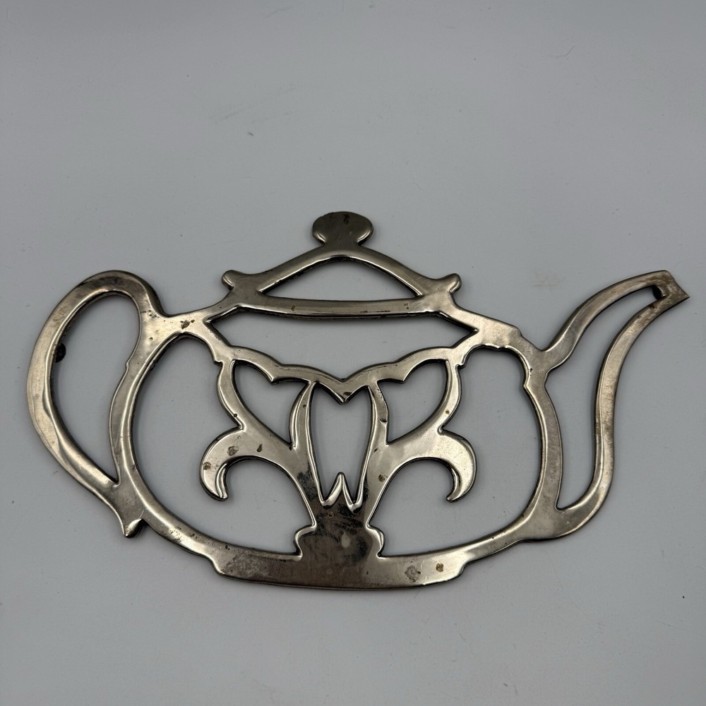 VTG TEAPOT SHAPE TRIVET SILVER PLATED TEA POT-FLAWS
