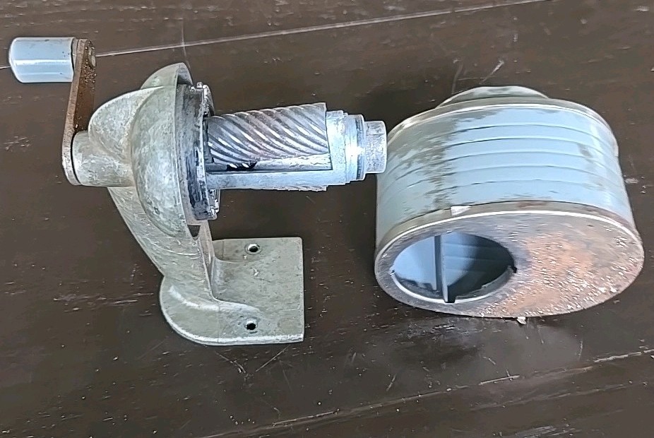 Vintage Apsco Giant Pencil Sharpener Works!