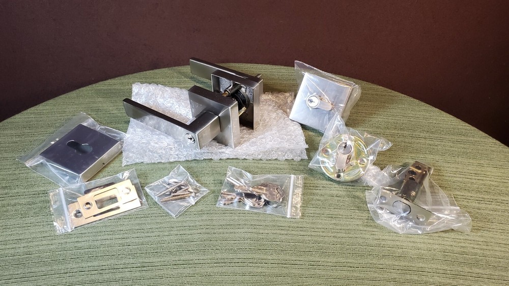 Commercial Grade SS Chrome Keyed Security Entry Door Handle Deadbolt Set