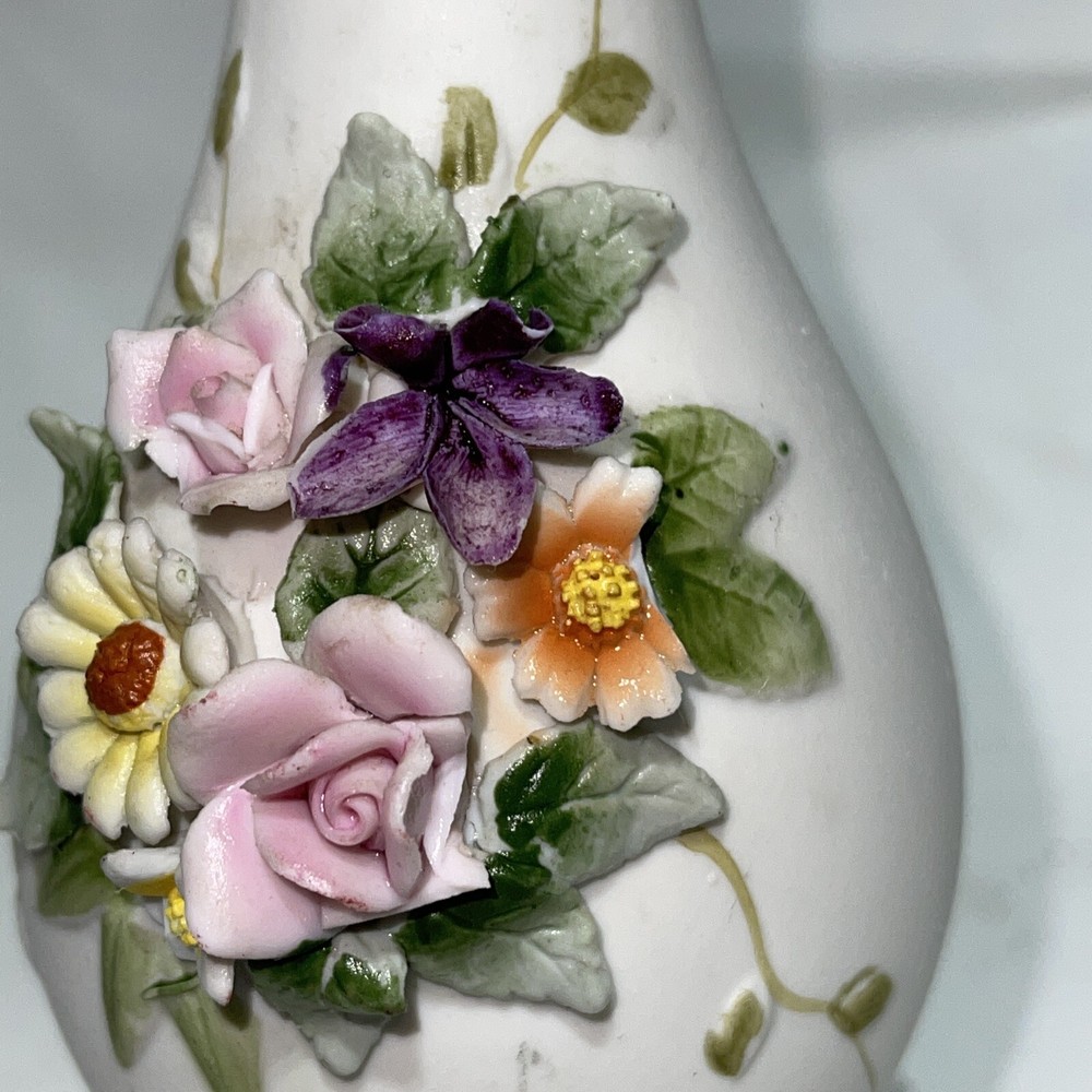 LEFTON CHINA VASE WITH RAISED FLOWERS