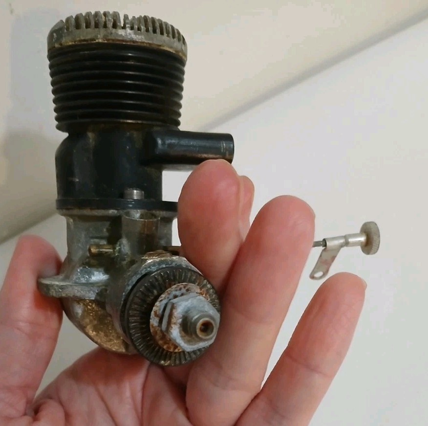 Vintage Madewell 49 Model Airplane Engine