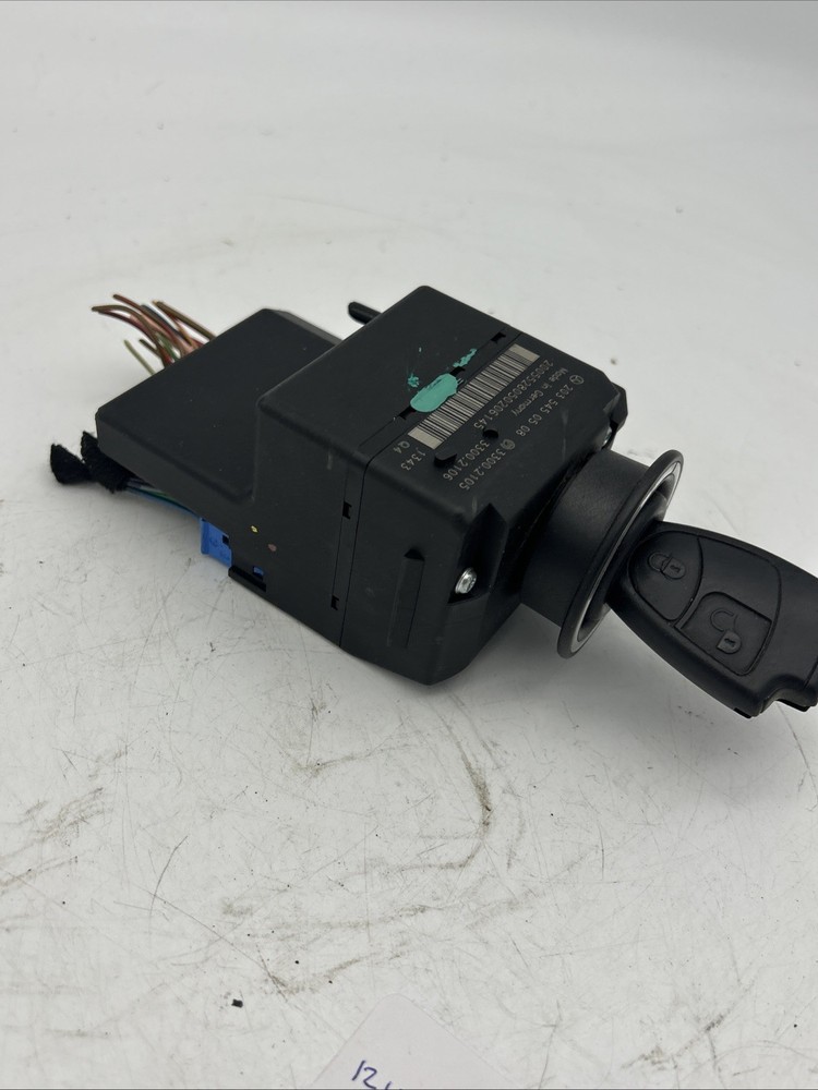 2001-2005 Mercedes C240 Ignition Switch Module Receiver Node W/ Key 2035450508