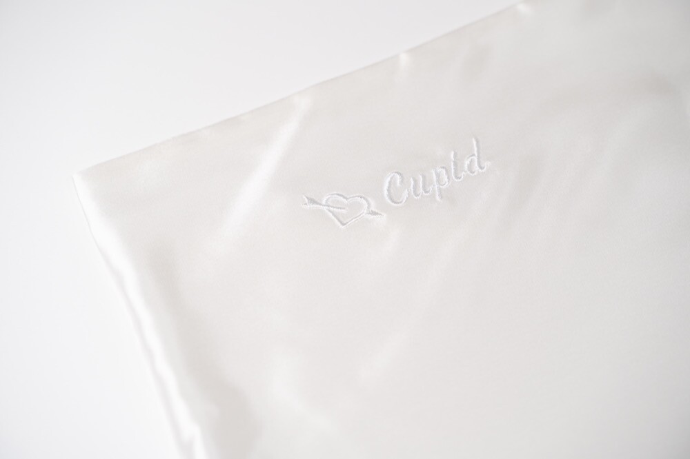 Luxury 22 Momme 100% Pure Mulberry Silk Pillowcase - Anti-Aging, Hidden Zipper