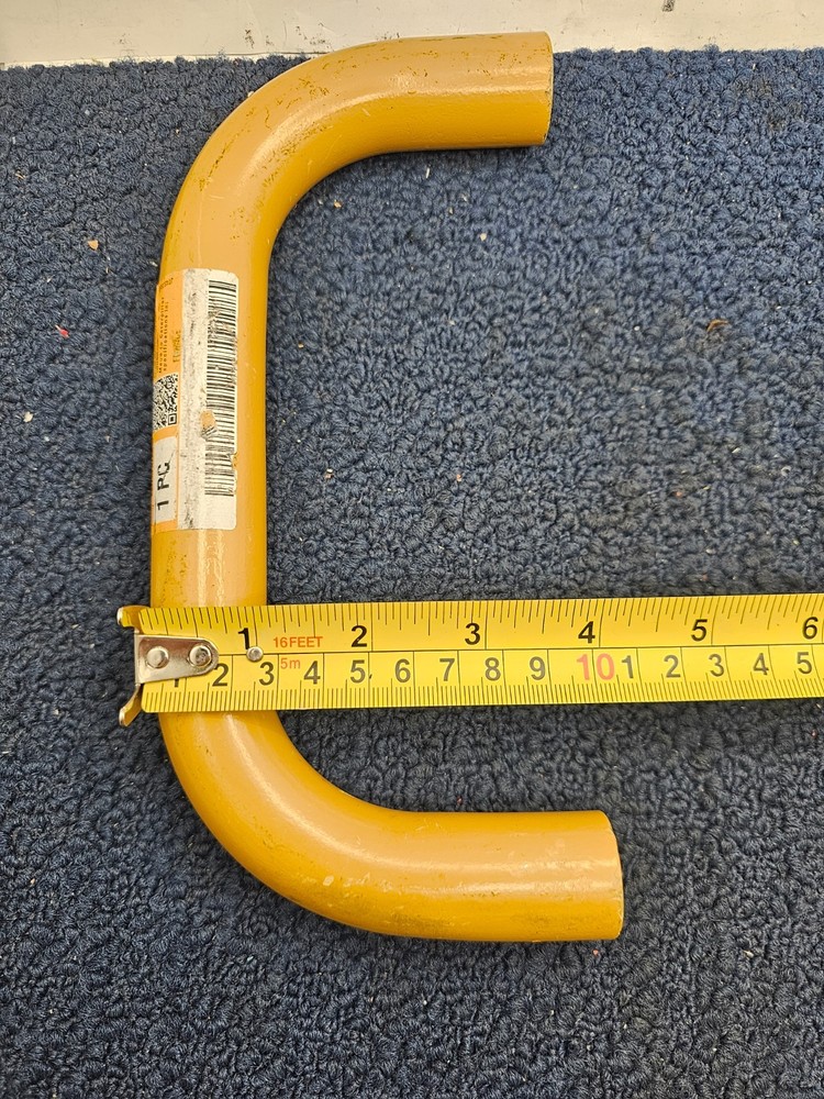 CAT 8G-2019: Machine Frame Grab Handle