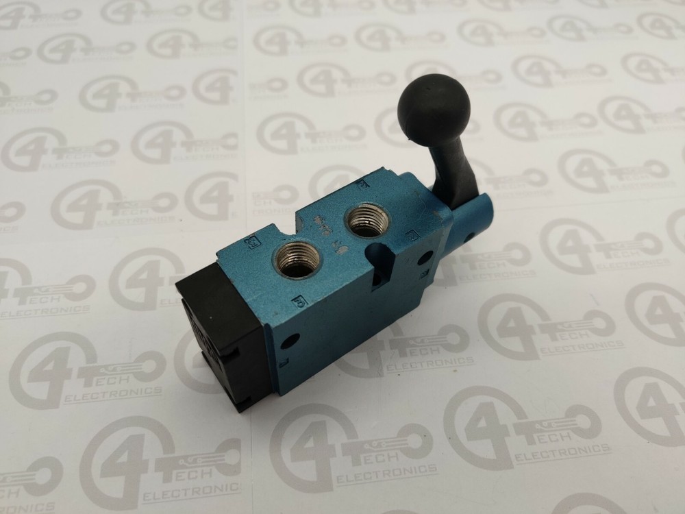 Universal Instruments Toggle Valve 40384201
