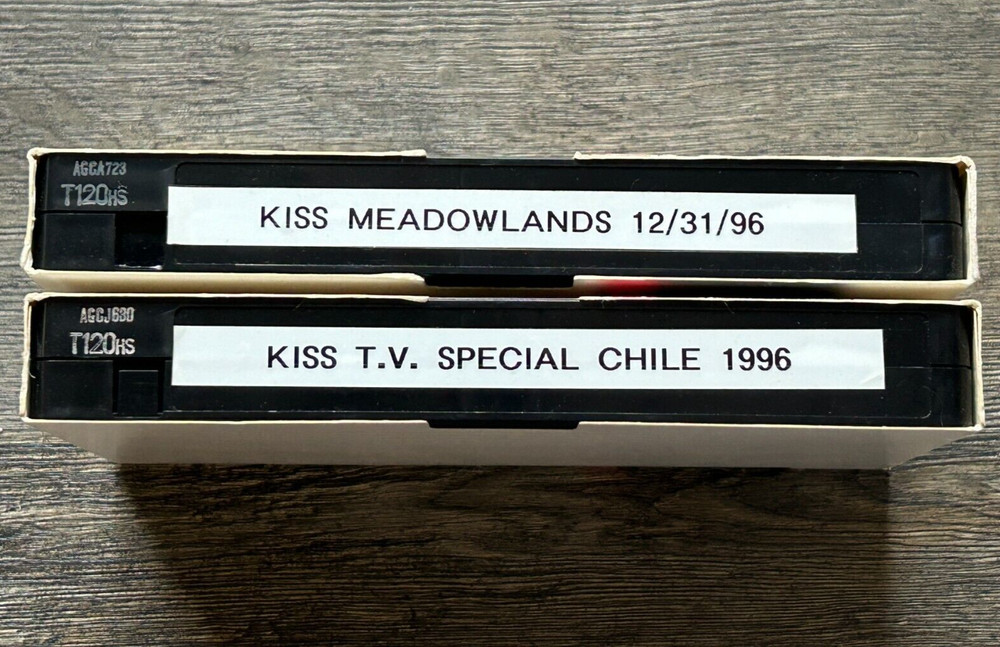 KISS VHS Video Tape Lot Reunion Concert Tour Meadowlands + Chile TV Vintage Kiss