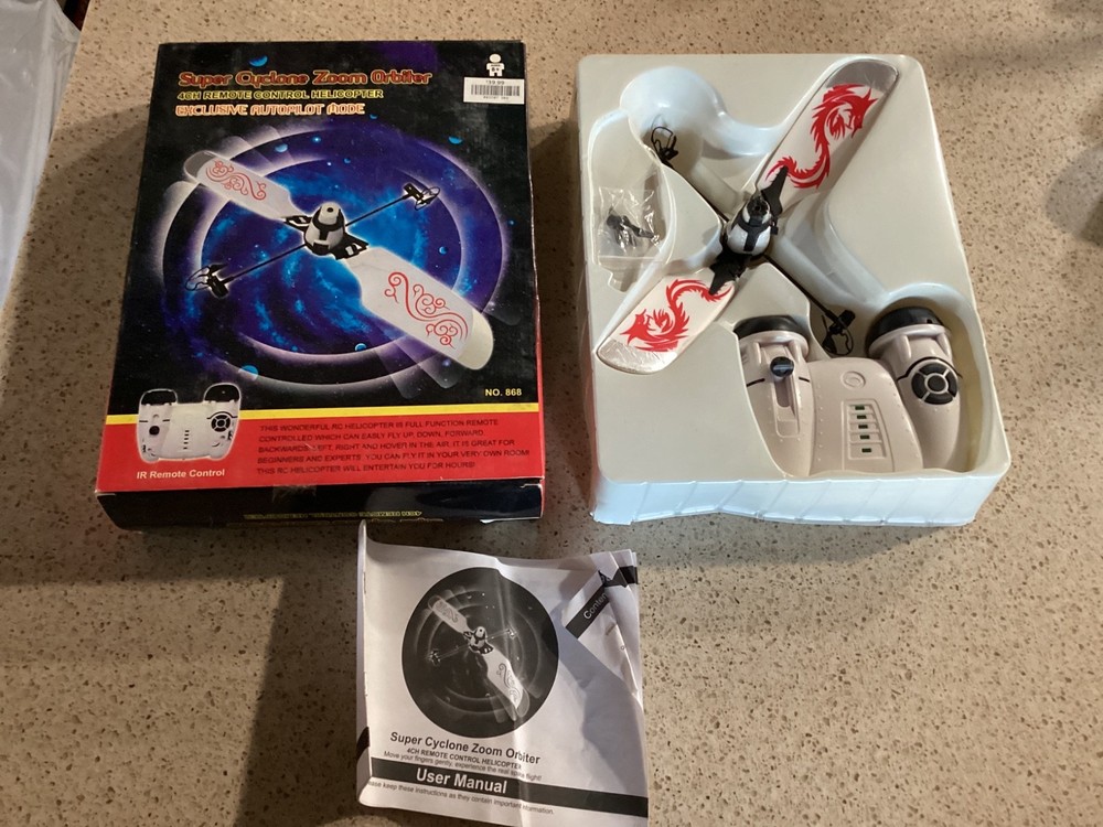 SUPER CYCLONE ZOOM ORBITER  4CH REMOTE CONTROL HELICOPTER