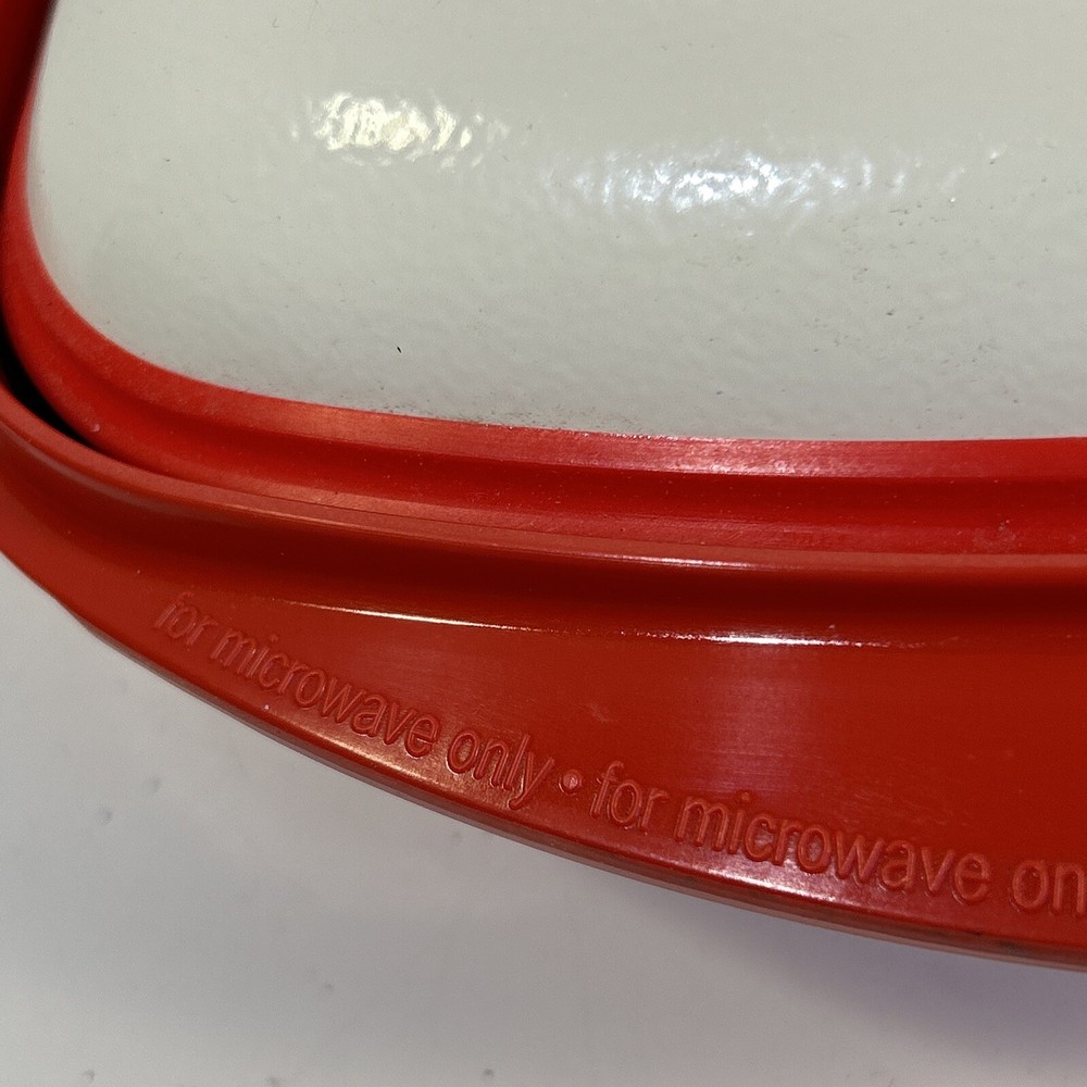 RANGE MATE MICROWAVE GRILL Pan Steaks RED/WHITE RECTANGULAR Covered Dish VTG