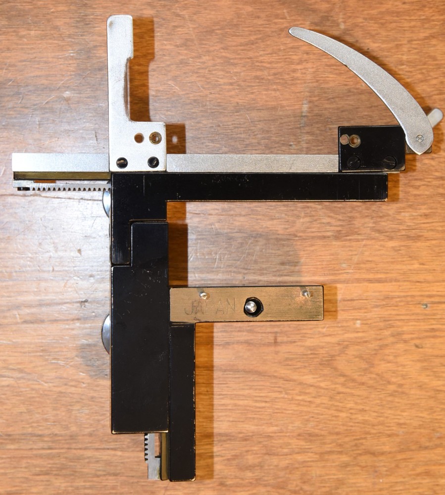 Japan Mechanical Microscope 2-Axis Adjustable Scaled Slide Stage in Great Shape!