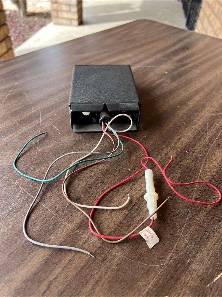 GC Electronics 12V Solid State Vintage PA Amplifier POWERS ON