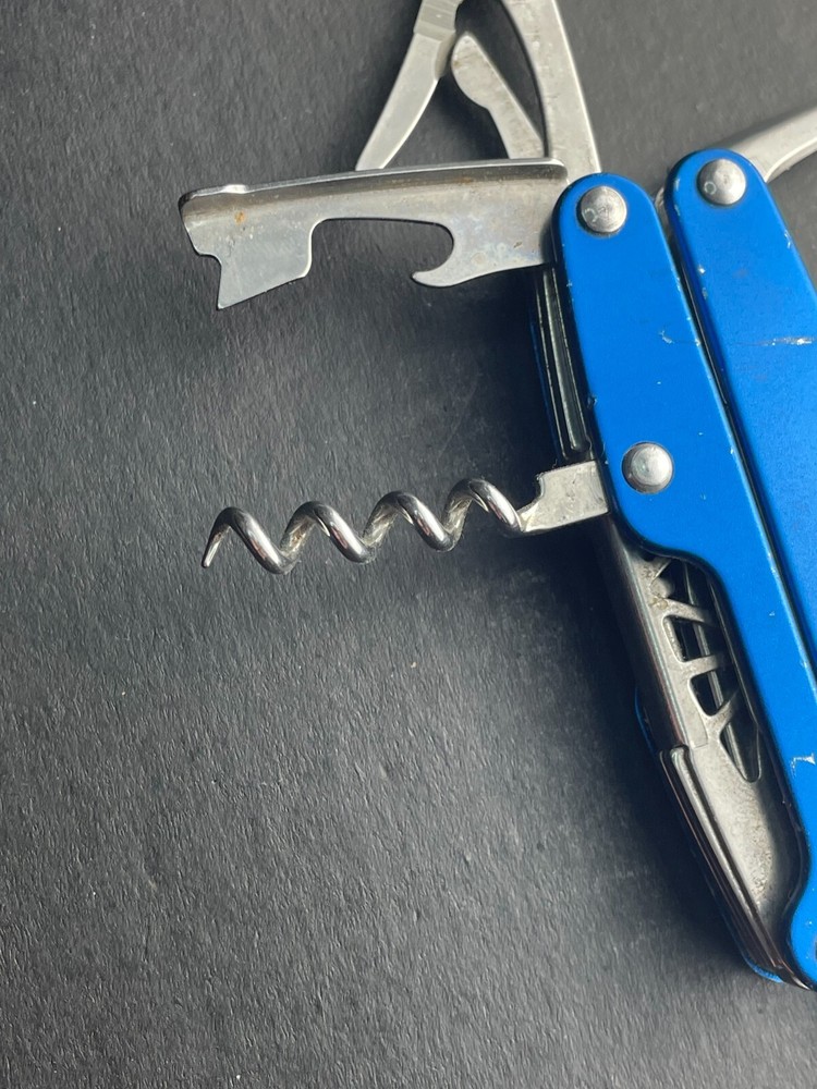 Leatherman Juice CS4 Multi Tool - Various Colors