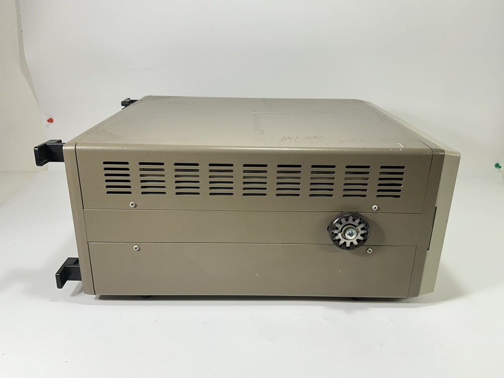 Tektronix 1230 ~ 32-Channel Logic Analyzer ~ Working / Broken Handle / READ