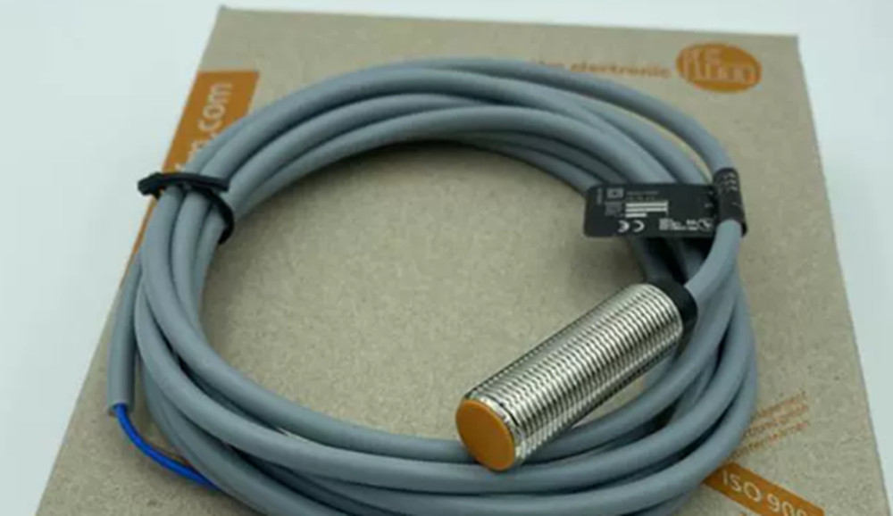 NEW IFM IF5740 Proximity Switch Induction Sensor