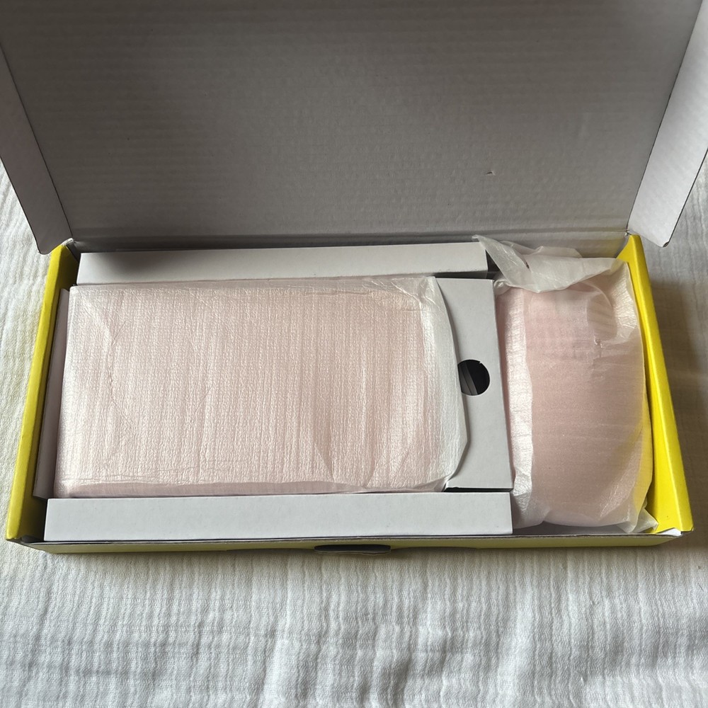 Mini Rechargeable Wireless Folding Keyboard & Mouse (Pink)