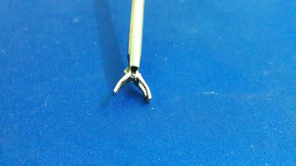 Specialty Laparoscopic Cholangiography Cholangiogram Clamp Forceps Instruments