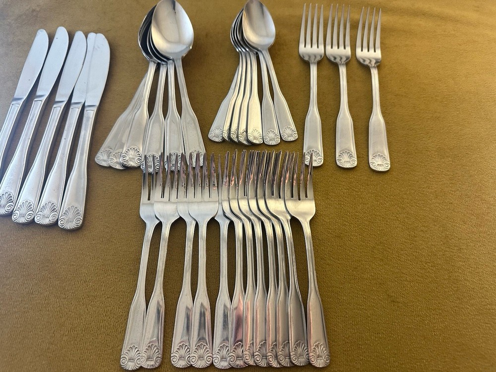 Washington Forge WF Rainier Stainless Flatware - 38 pcs.
