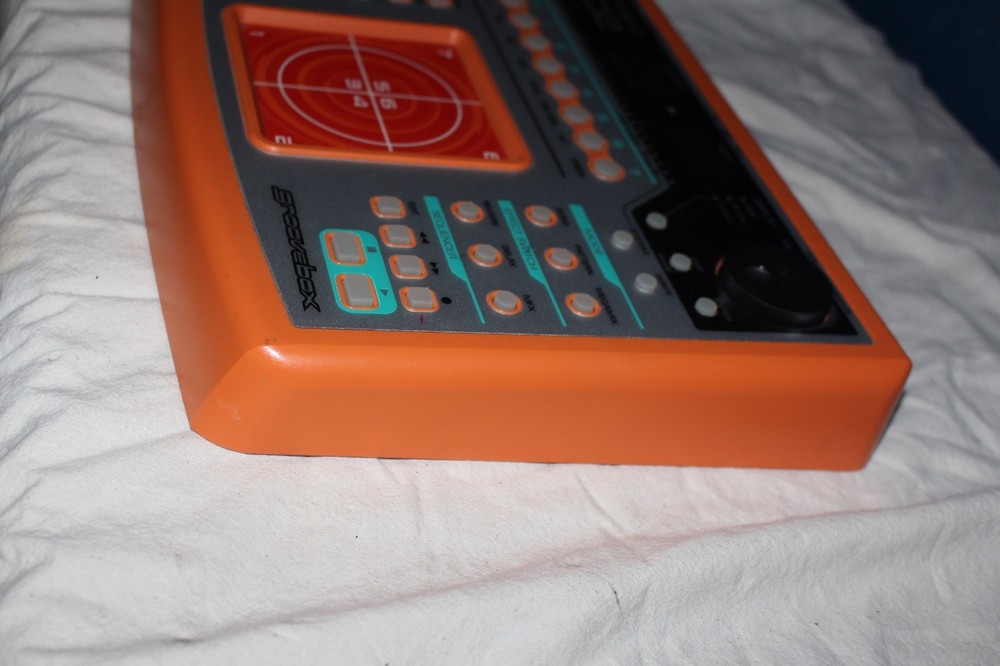Roland D2 Groovebox Sequencer Sound Module