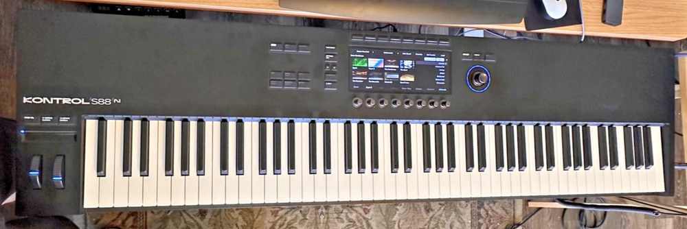 Native Instruments Kontrol S88 Mk3 88-key Smart Keyboard Controller